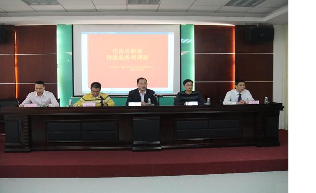 廉江那楼人口_廉江读碑村文化楼图片(2)