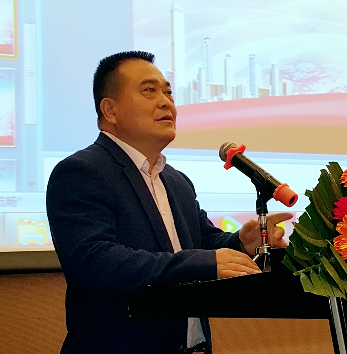 市房协完成换届 李志民当选会长