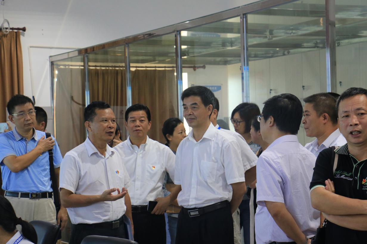 市国资系统党代表视察水务集团 市国资系统党代表视察水务集团