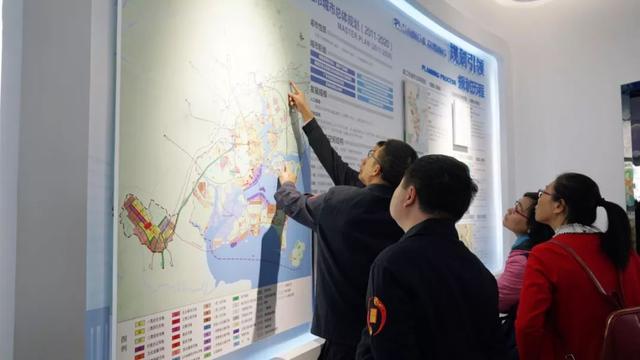 100名出租车司机齐齐出动！擦亮湛江城市的“流动名片”……