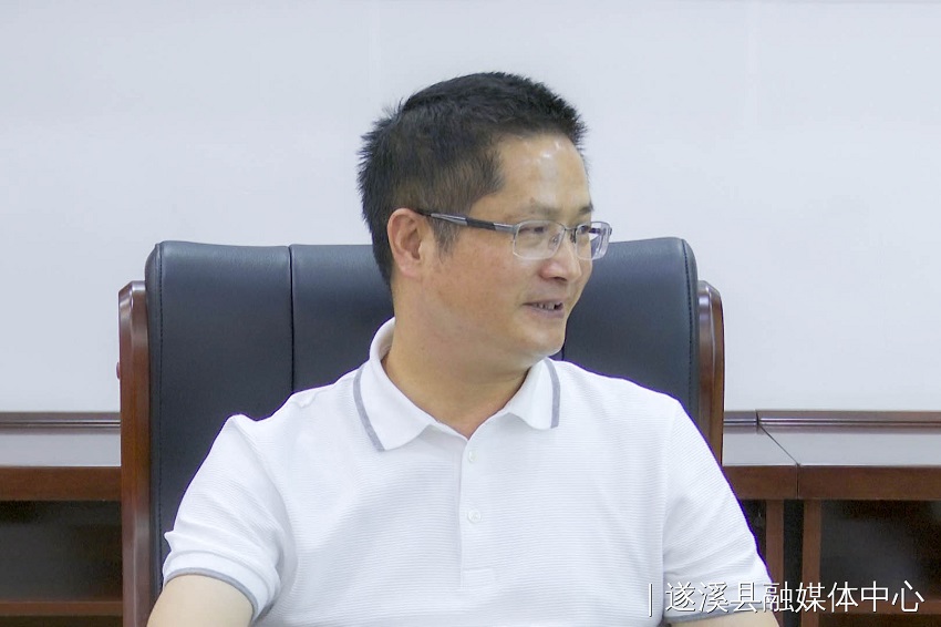 2021年7月25日,遂溪县委书记骆华庆(时任遂溪县县长)以普通代表的身份