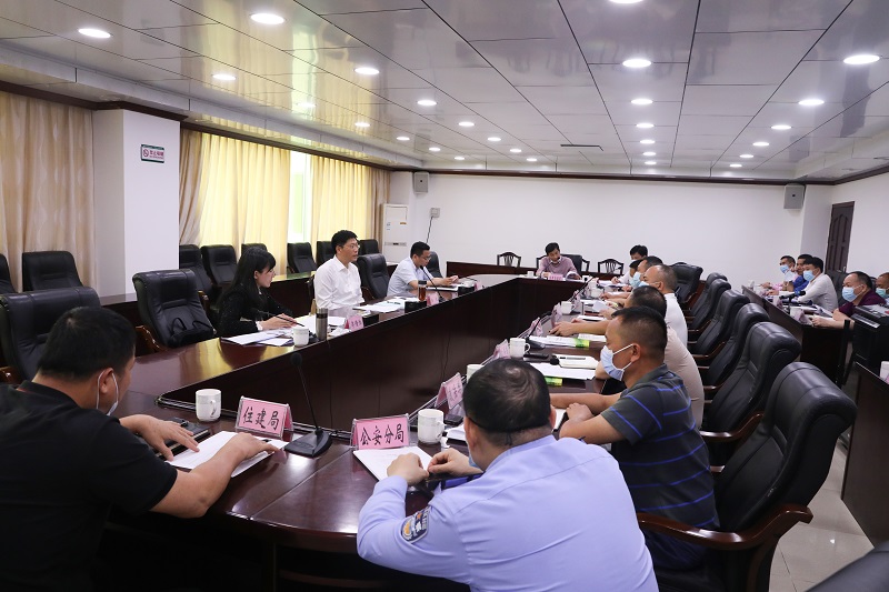 麻章区召开预防学生溺水专项工作会议（图文杨阳传）.JPG