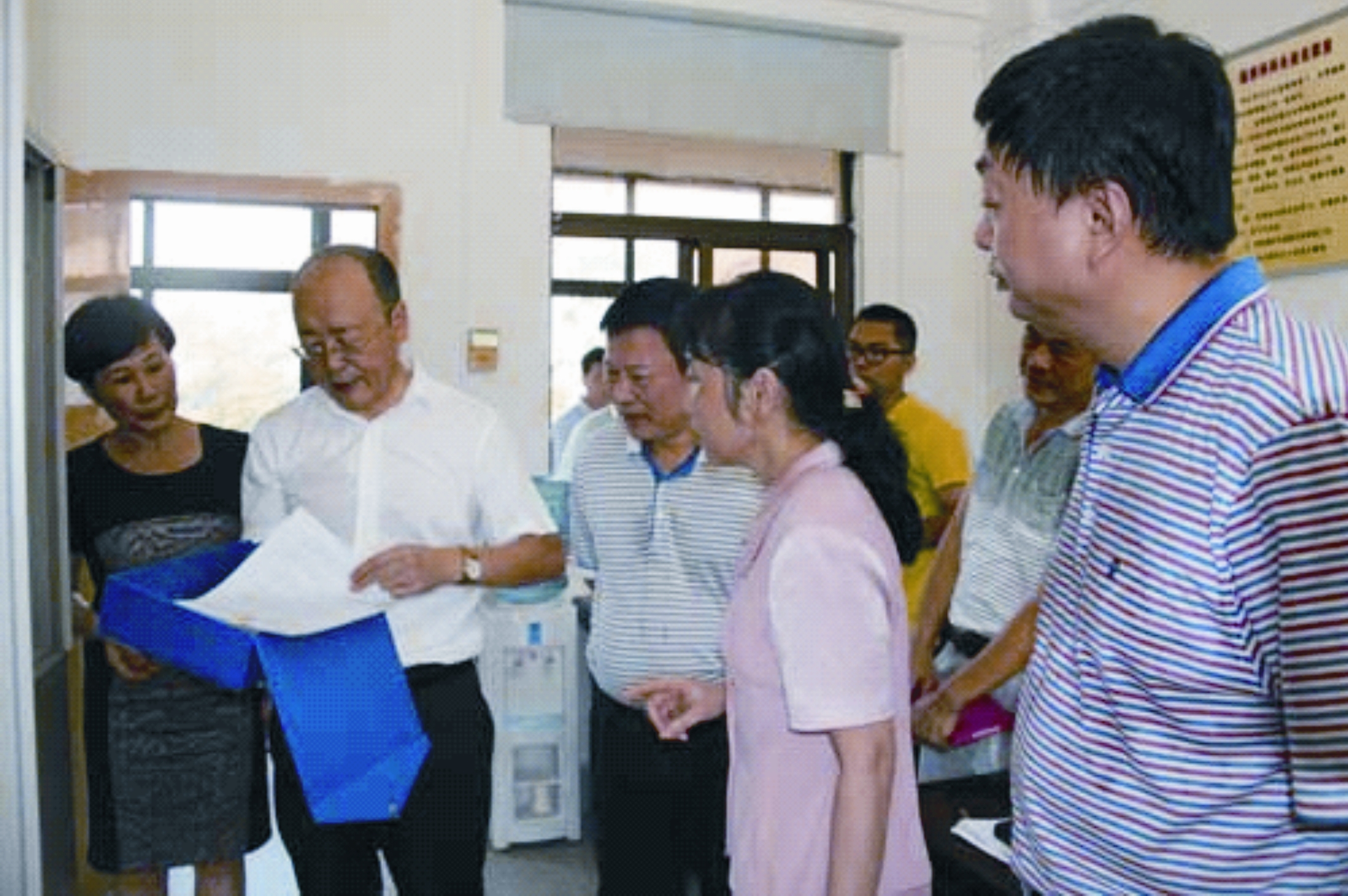 湛江市人民政府地方志办公室揭牌1.JPG