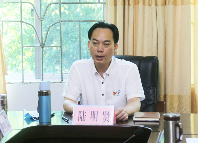 2.党组书记、局长陆明贤在座谈会上作总结讲话.jpg
