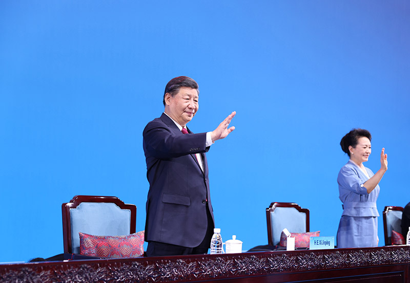 第三十一届大运会在成都隆重开幕 习近平出席开幕式并宣布本届大运会开幕