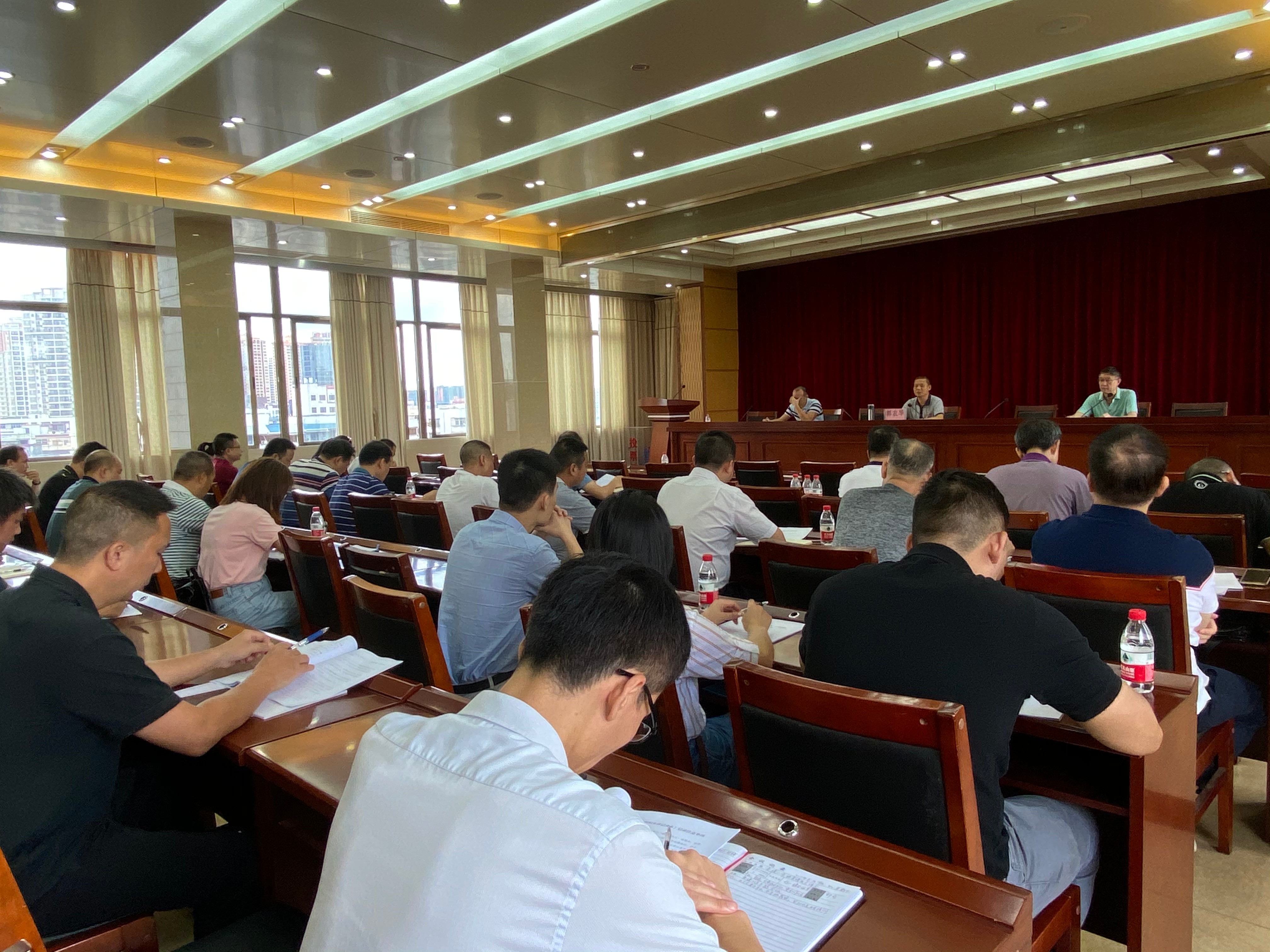 党建工作检查讲评会议2(1).jpg