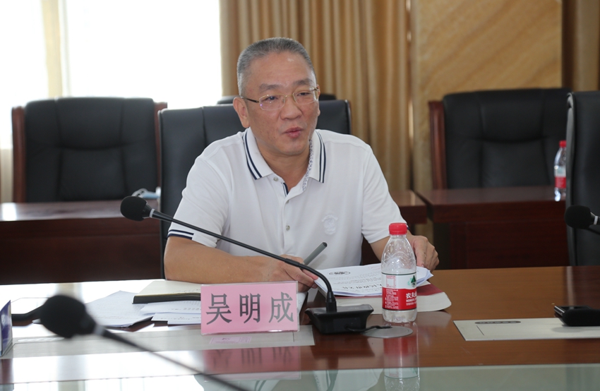 市住建局召开建筑业企业"暖企"座谈会