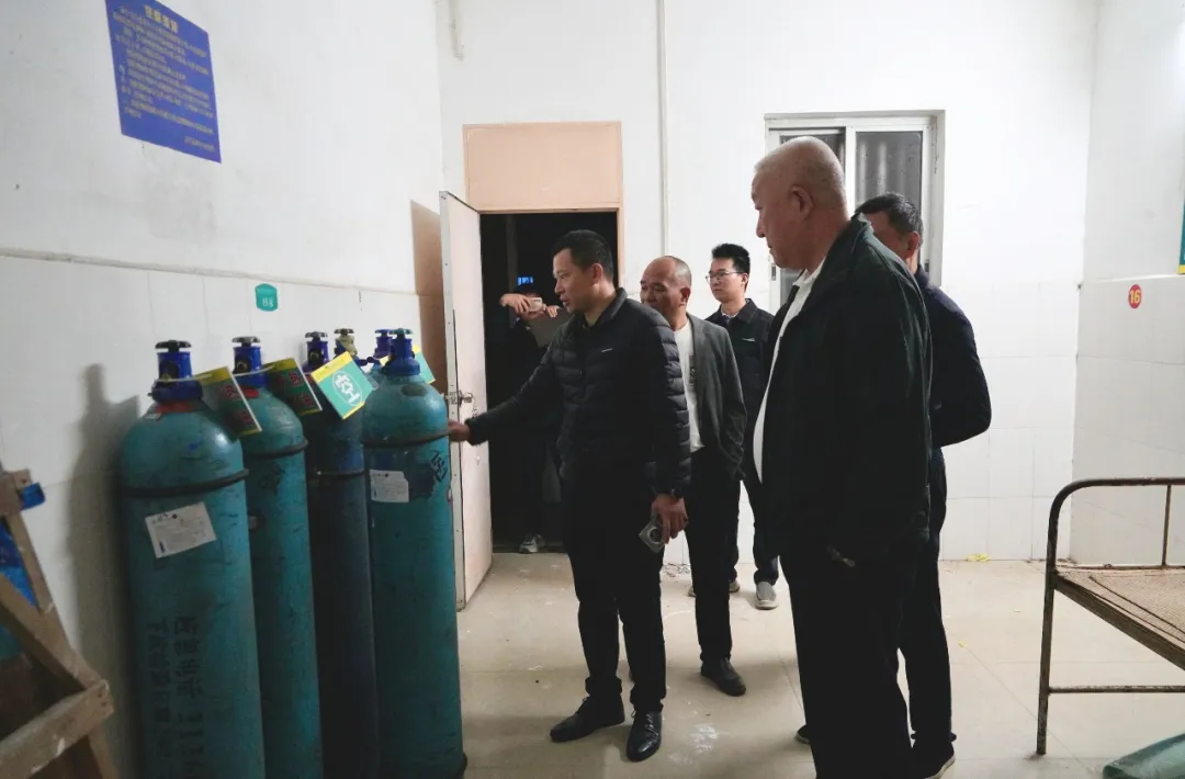 程进率队深入麻章区开展“平安夜访” 调研基层应急能力建设、消防和烟花爆竹安全 程进率队深入麻章区开展“平安夜访” 调研基层应急能力建设、消防和烟花爆竹安全