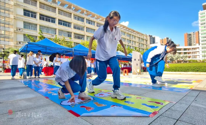 实行“一县一款”!湛江中小学将统一校服款式 实行“一县一款”!湛江中小学将统一校服款式