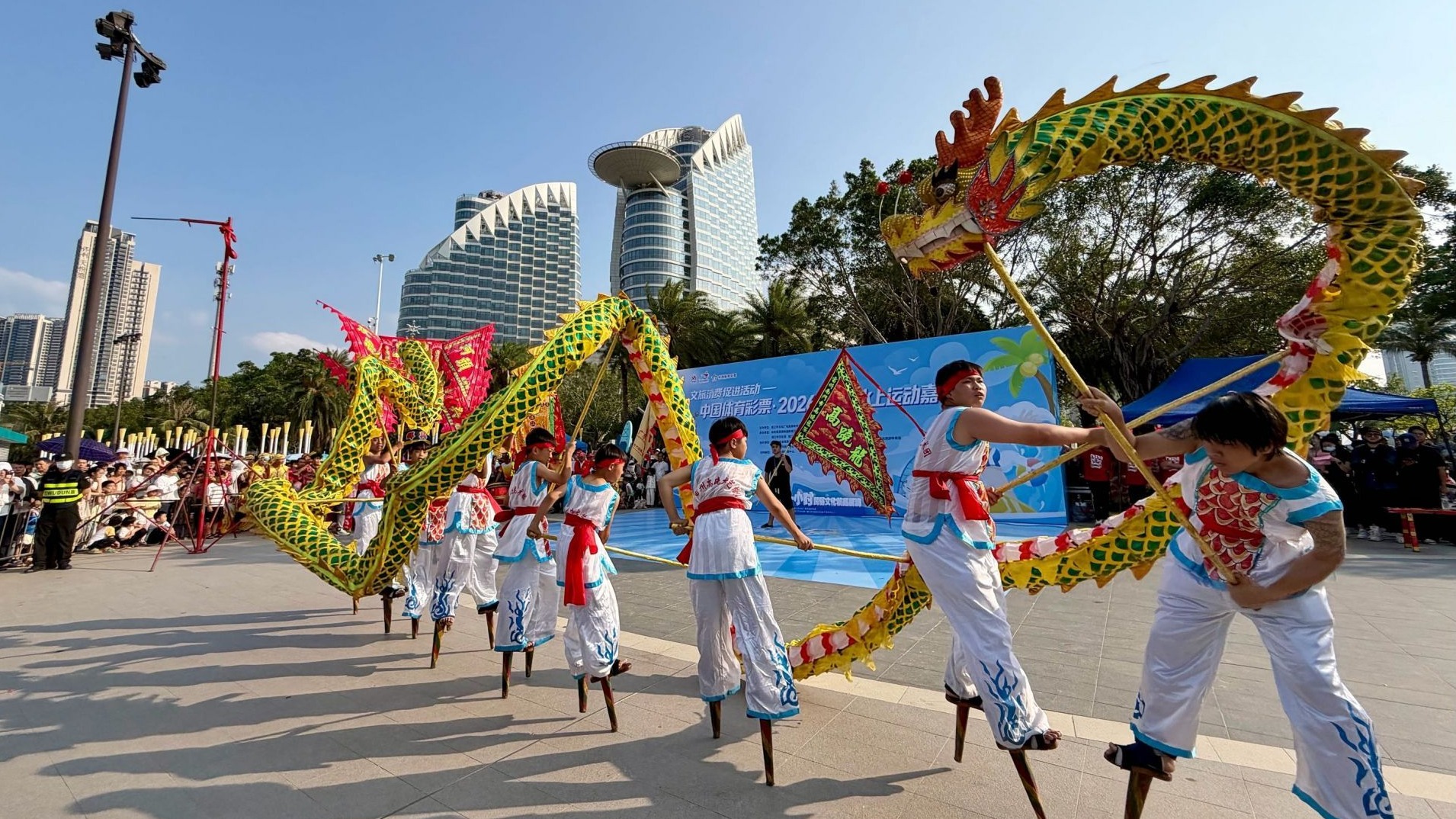 文体旅融合释放活力 三大新风尚点燃湛江“五一”假日经济
