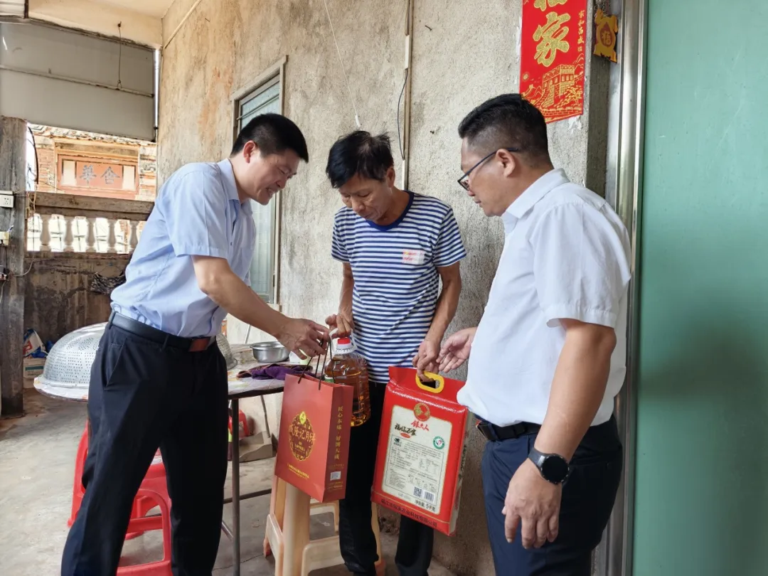 市应急管理局到雷州北和镇开展森林防灭火宣传活动 市应急管理局到雷州北和镇开展森林防灭火宣传活动