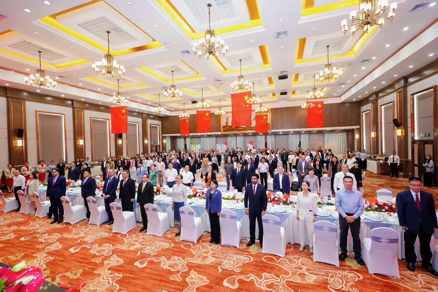 国庆招待会现场 .jpg