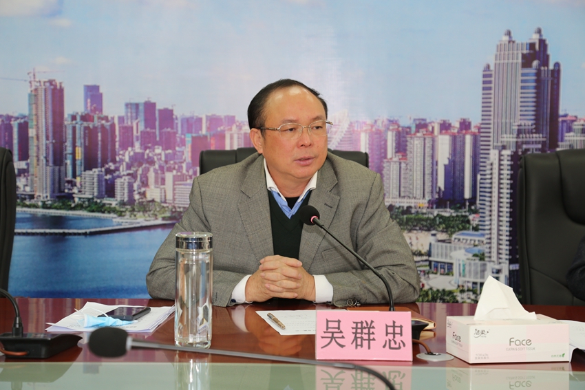 市住建局党组书记,局长,局安委会主任吴群忠讲话