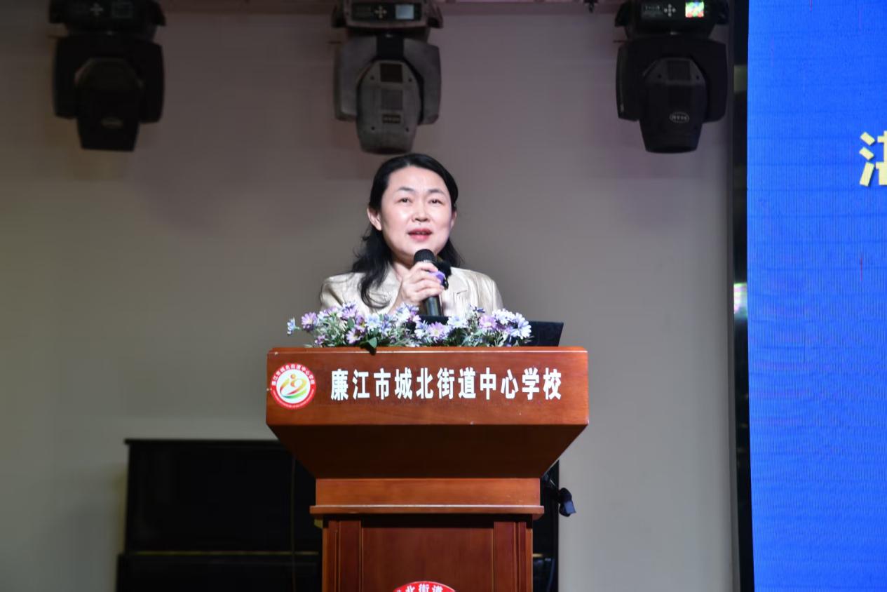 AI赋能名师课堂，科技领航筑未来.docx_4